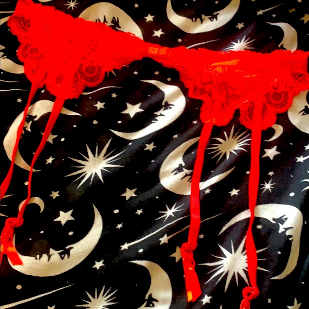 Victoria’s Secret Red Garter belt Valentines
